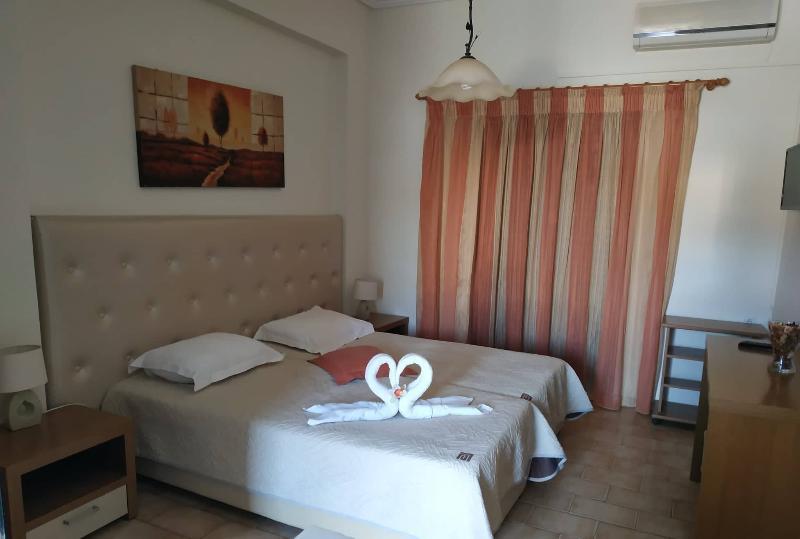 Eleni'S Garden & Castello Suites Alykanas  Dış mekan fotoğraf