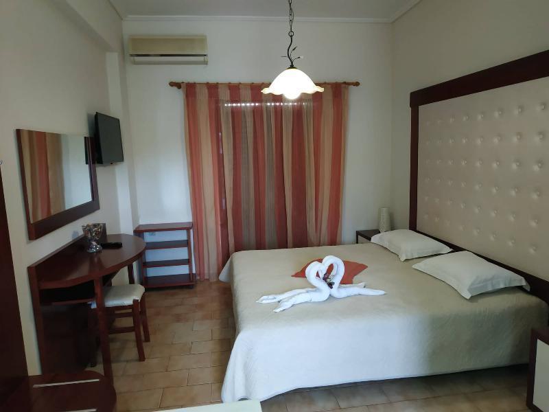Eleni'S Garden & Castello Suites Alykanas  Dış mekan fotoğraf