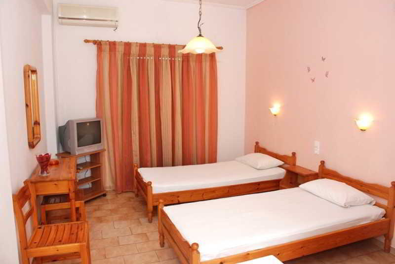 Eleni'S Garden & Castello Suites Alykanas  Dış mekan fotoğraf