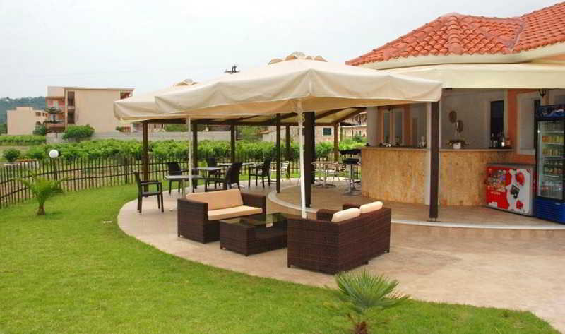 Eleni'S Garden & Castello Suites Alykanas  Dış mekan fotoğraf